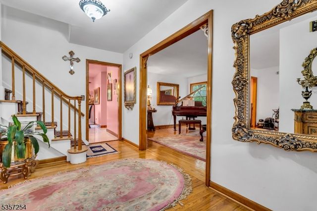 30 Robbins Ave, Berkeley Heights Twp., NJ 07922