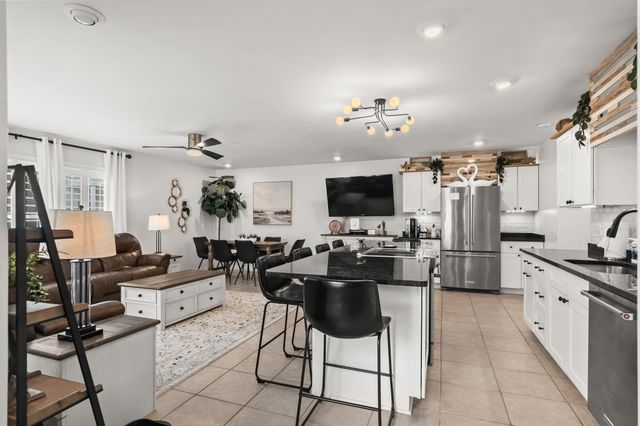 6001 - 305 S Kings Hwy., Myrtle Beach, SC 29575