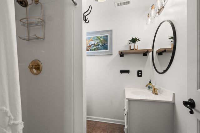 6001 - 305 S Kings Hwy., Myrtle Beach, SC 29575