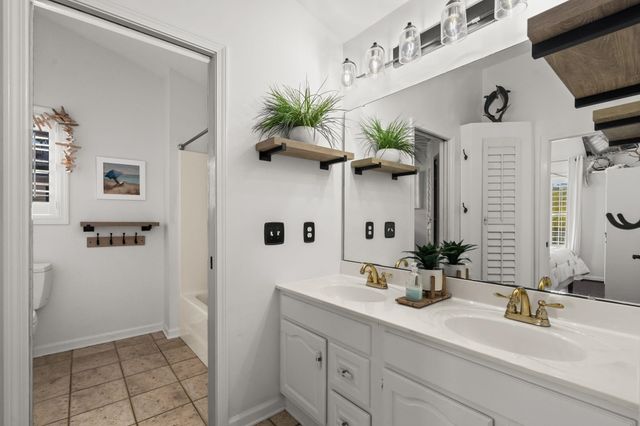 6001 - 305 S Kings Hwy., Myrtle Beach, SC 29575