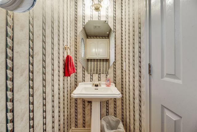 122 Paige Lane, Forney, TX 75126