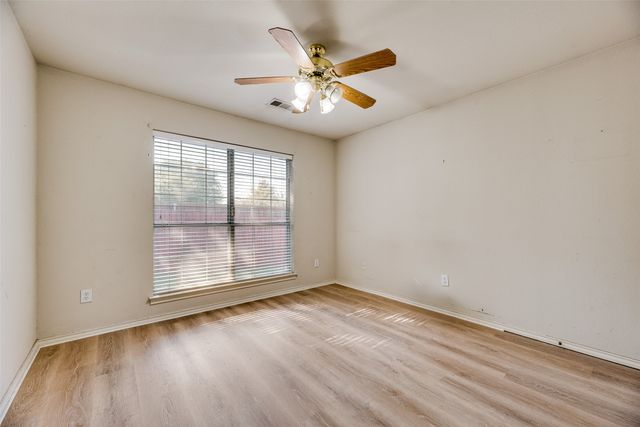 122 Paige Lane, Forney, TX 75126