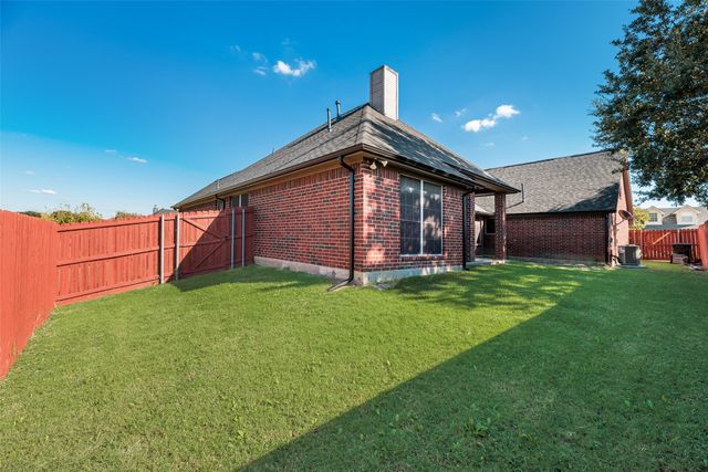 122 Paige Lane, Forney, TX 75126