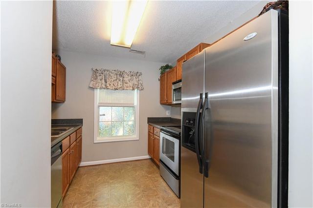2667 Cottage Place, Greensboro, NC 27455