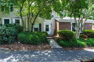 2667 Cottage Place, Greensboro, NC 27455