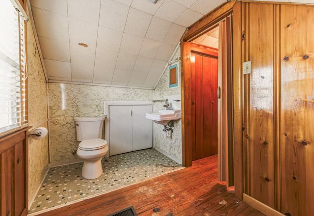 208 LEHIGH AVE, Gloucester City, NJ 08030