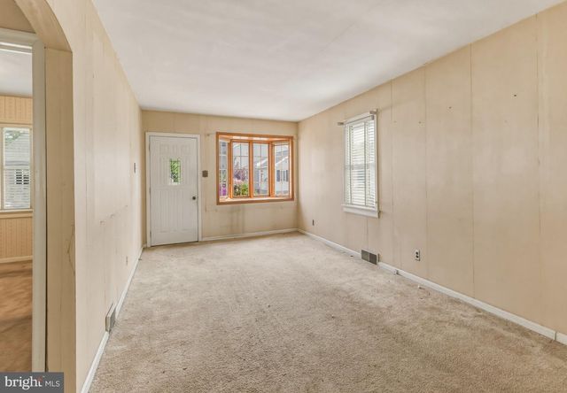 208 LEHIGH AVE, Gloucester City, NJ 08030