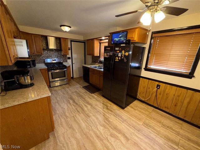 448 Meadowbrook Avenue, Boardman, OH 44512