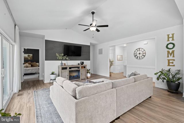 3283 FLAT RUN RD, Locust Grove, VA 22508