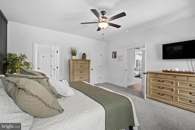 3283 FLAT RUN RD, Locust Grove, VA 22508