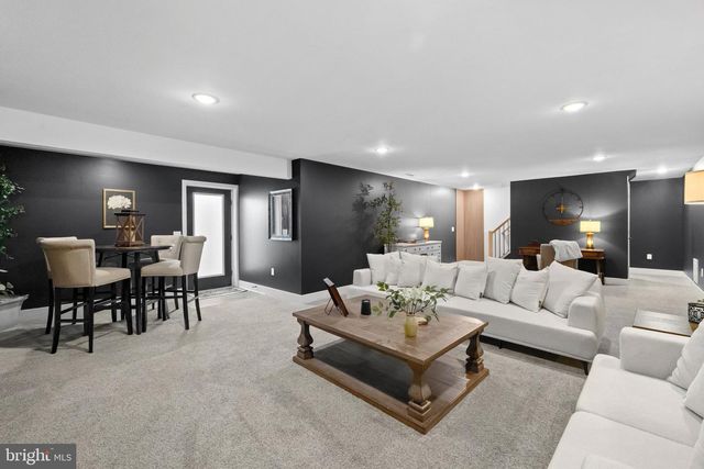 3283 FLAT RUN RD, Locust Grove, VA 22508