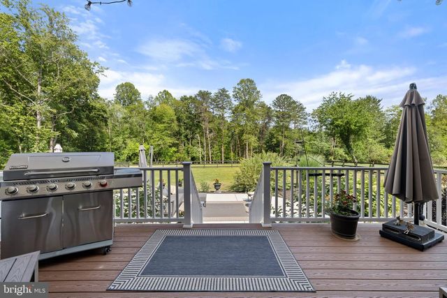 3283 FLAT RUN RD, Locust Grove, VA 22508