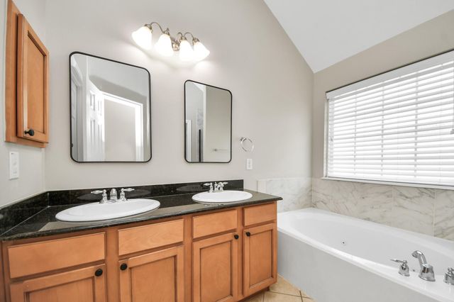 6222 Skyline Drive 26, Houston, TX 77057