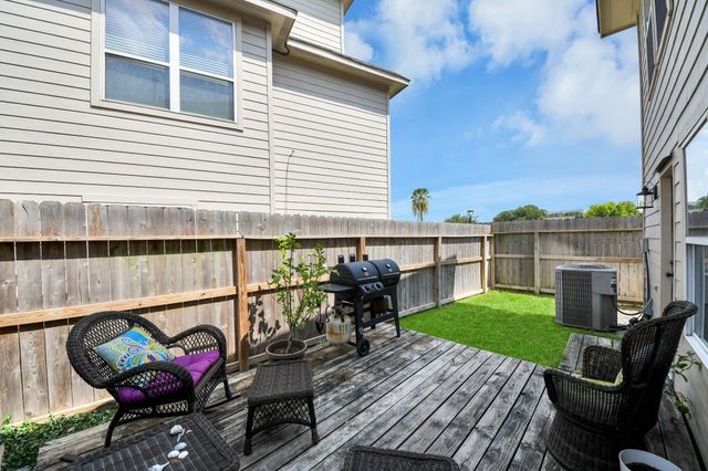 6222 Skyline Drive 26, Houston, TX 77057