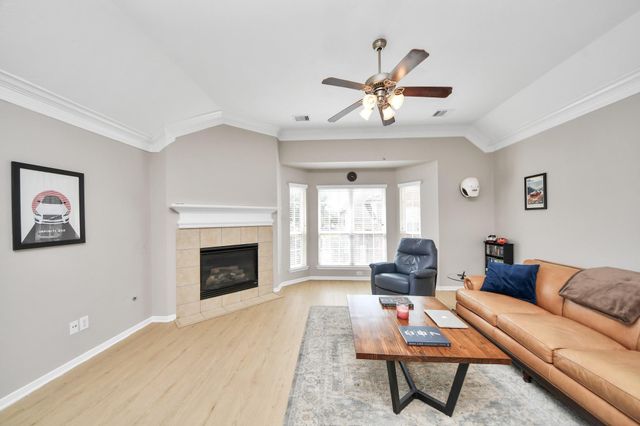 6222 Skyline Drive 26, Houston, TX 77057
