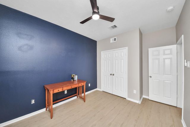 6222 Skyline Drive 26, Houston, TX 77057