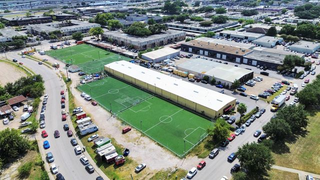 6222 Skyline Drive 26, Houston, TX 77057