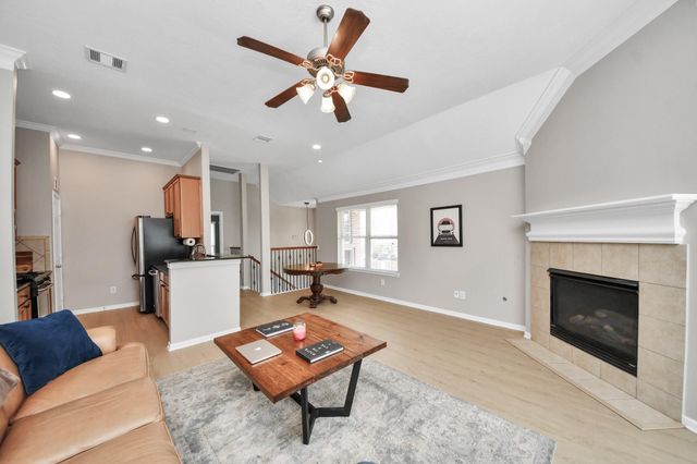 6222 Skyline Drive 26, Houston, TX 77057