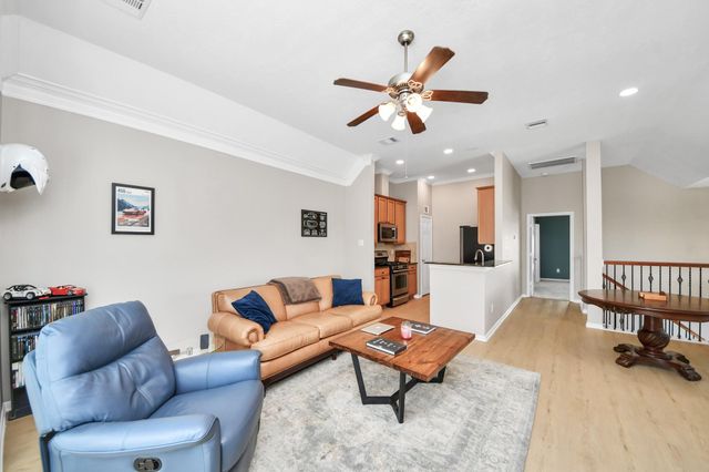 6222 Skyline Drive 26, Houston, TX 77057