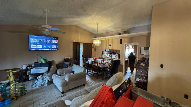 3642 W Redlands Ave, Fresno, CA 93722