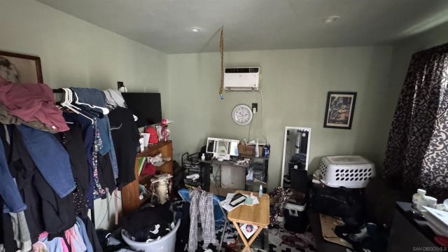 3642 W Redlands Ave, Fresno, CA 93722