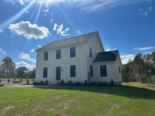 277 Moosup Pond Road, Plainfield, CT 06354