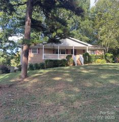 671 Sedgefield Street SW, Concord, NC 28025