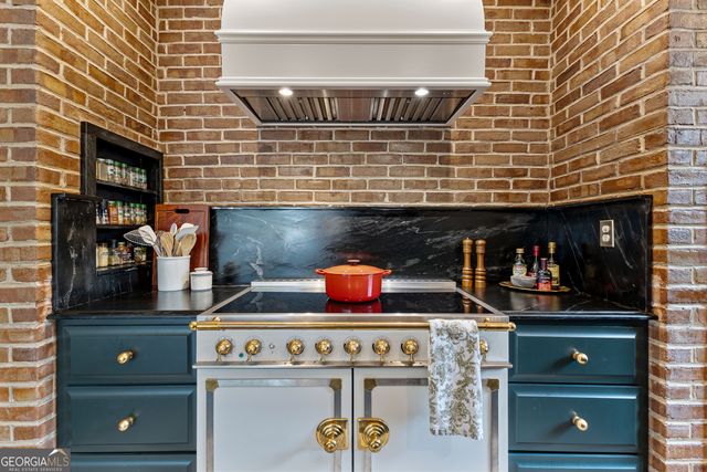 654 Cameron Mill Road, Lagrange, GA 30240