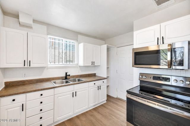 1729 E Moreland Street, Phoenix, AZ 85006