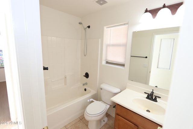 6631 S 45TH Glen, Laveen, AZ 85339