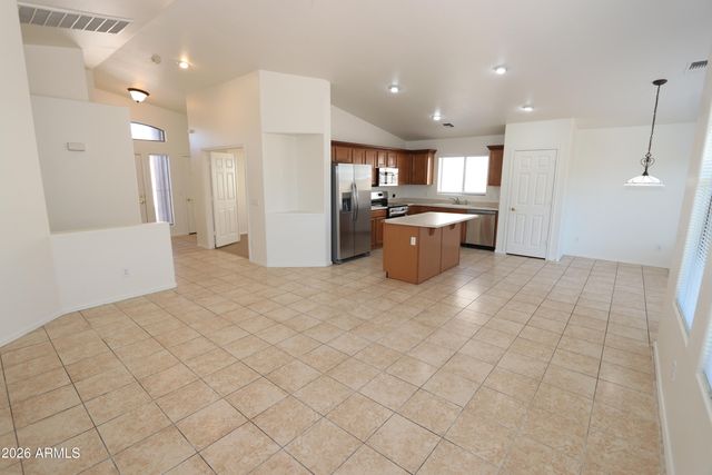 6631 S 45TH Glen, Laveen, AZ 85339