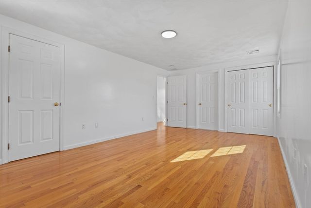 35 Grape St, Woburn, MA 01801