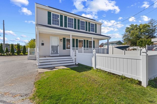 35 Grape St, Woburn, MA 01801
