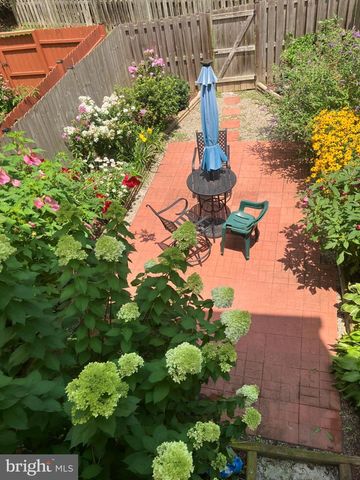 32 LONG GREEN CT, Silver Spring, MD 20906