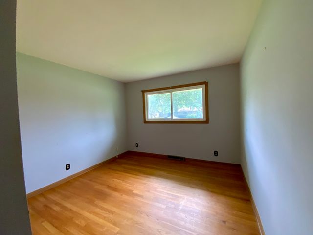 2271 Fitchome Street, Aurora, IL 60506