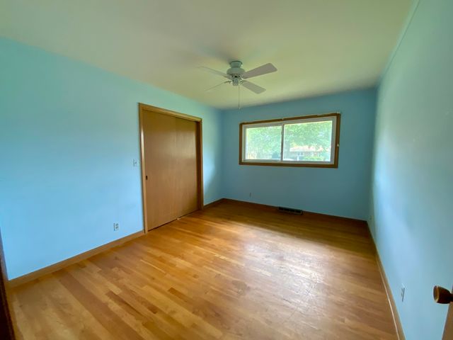 2271 Fitchome Street, Aurora, IL 60506