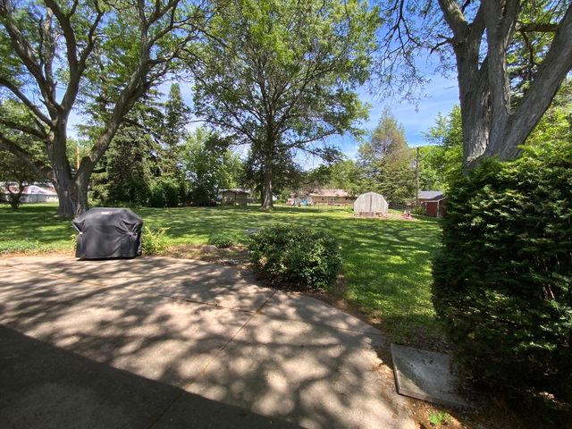 2271 Fitchome Street, Aurora, IL 60506