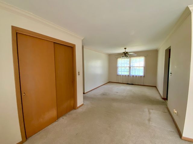2271 Fitchome Street, Aurora, IL 60506