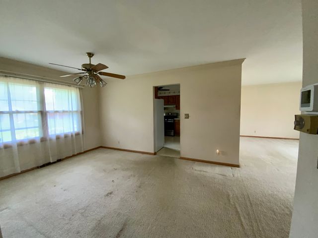 2271 Fitchome Street, Aurora, IL 60506