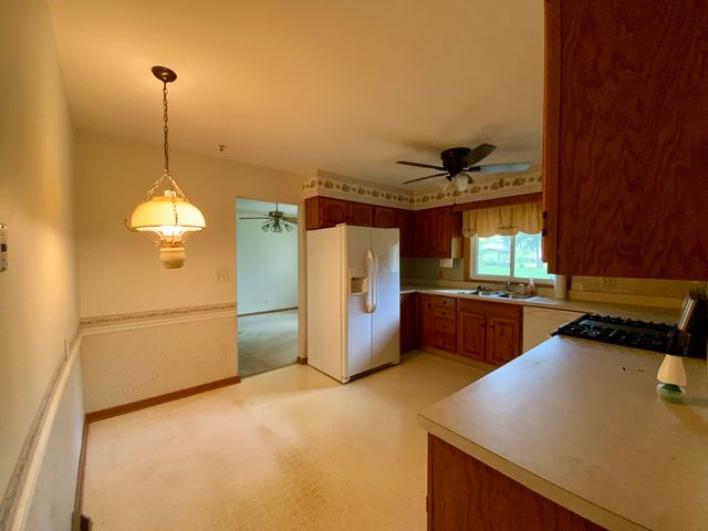 2271 Fitchome Street, Aurora, IL 60506