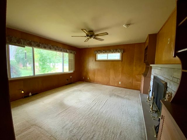 2271 Fitchome Street, Aurora, IL 60506