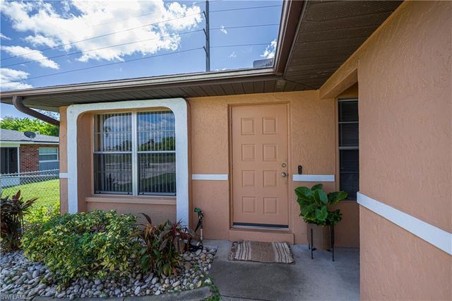 218-220 SW 47th TER, Cape Coral, FL 33914