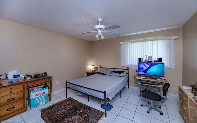 218-220 SW 47th TER, Cape Coral, FL 33914