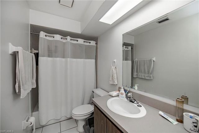 218-220 SW 47th TER, Cape Coral, FL 33914