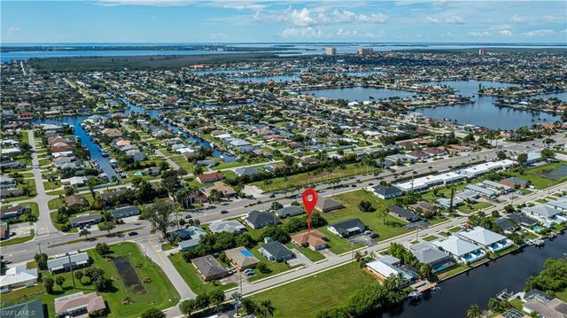 218-220 SW 47th TER, Cape Coral, FL 33914