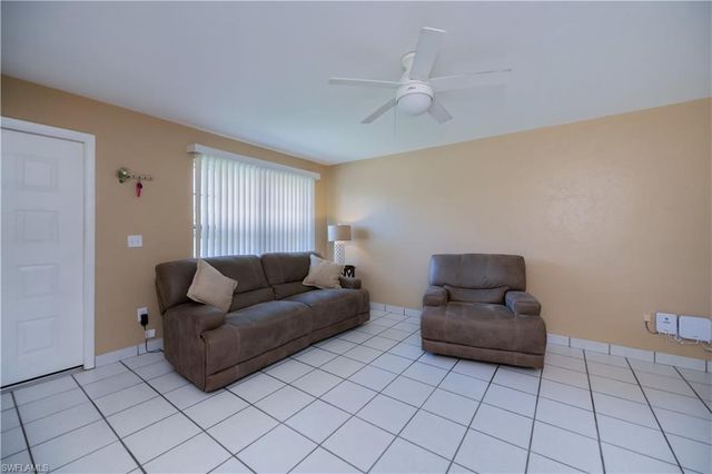 218-220 SW 47th TER, Cape Coral, FL 33914