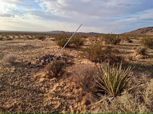 0 Mustang Trail. 042020210, Helendale, CA 92342