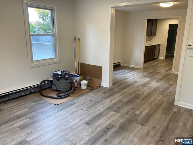 118 Doremus Avenue C, Ridgewood, NJ 07450