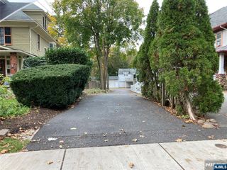 118 Doremus Avenue C, Ridgewood, NJ 07450