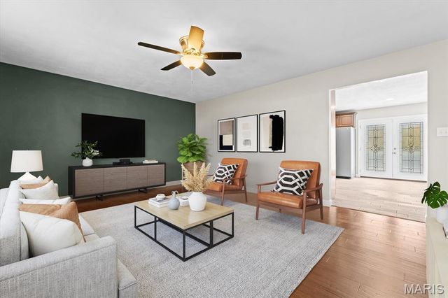 2060 Decker Road, Maryville, IL 62062